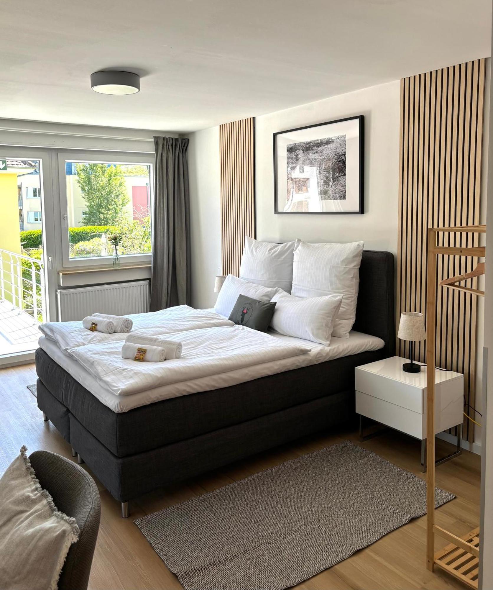 Gesamte Wohnung, Kueche, Parkplatz, Terrasse Бад-Беллінген Екстер'єр фото
