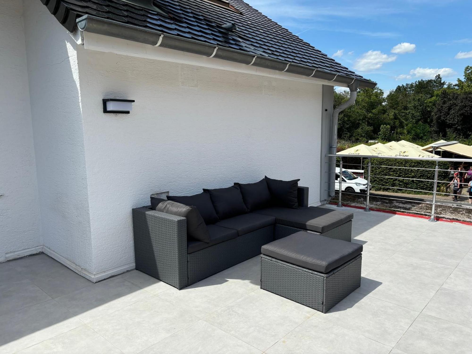 Gesamte Wohnung, Kueche, Parkplatz, Terrasse Бад-Беллінген Екстер'єр фото